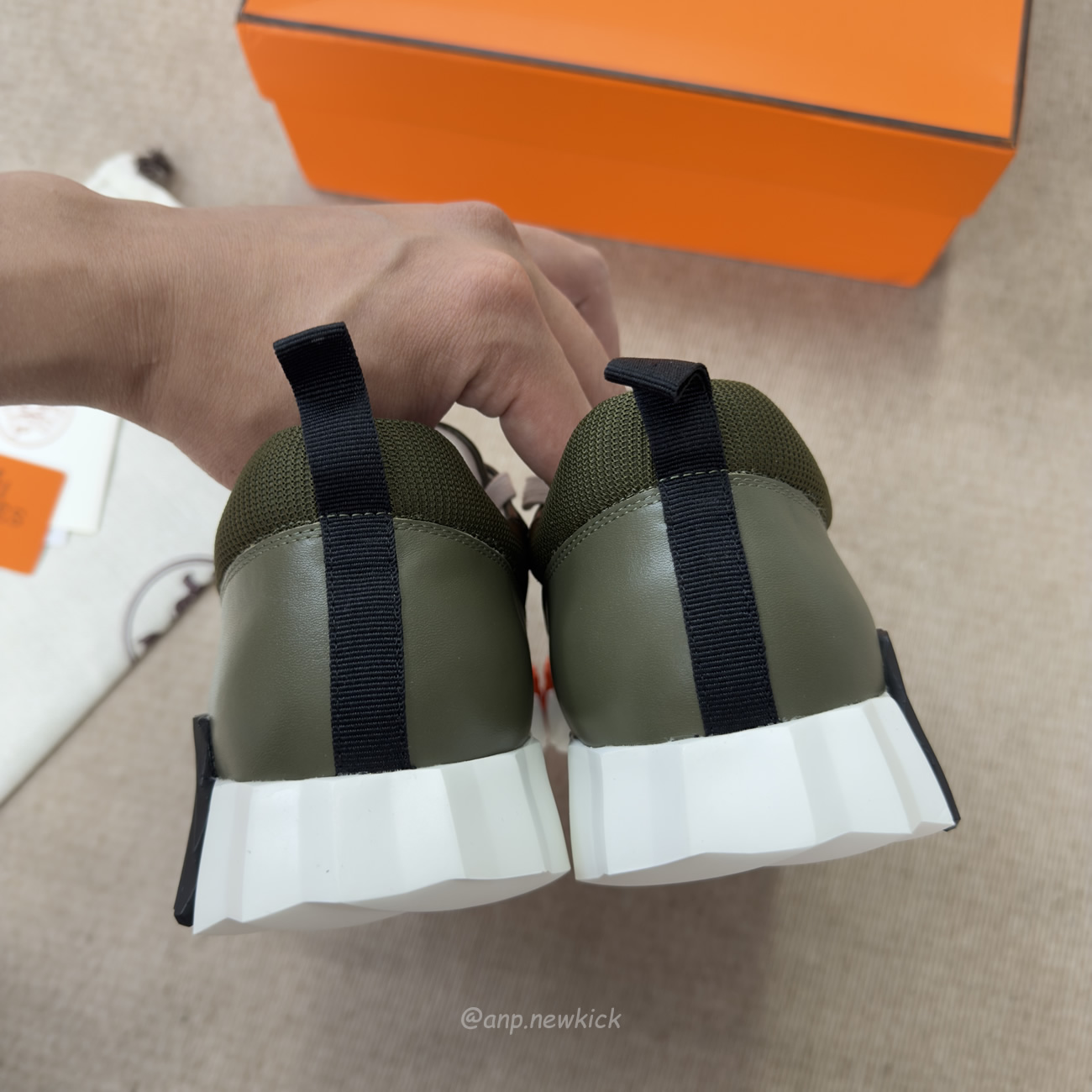 Hermes Bouncing Sneaker Matcha Blanc (3) - www.newkick.org